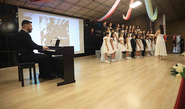 Afetzede öğrenciler, sanatın iyileştirici gücüyle deprem psikolojisini atlattı