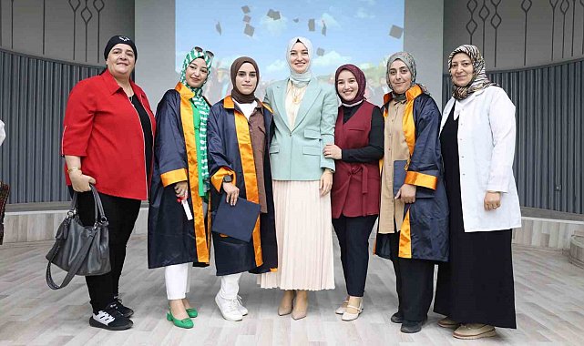 Ağrı'da Anne Akademisi mezuniyet töreni düzenlendi