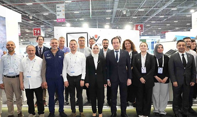 Aile ve Sosyal Hizmetler Bakanı Mahinur Özdemir Göktaş, IDEF 2025'i ziyaret etti