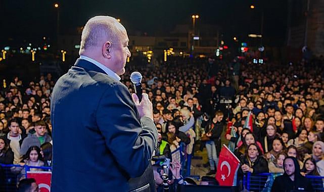 AK Parti Milletvekili Gider: "Bu millet, vesayet odaklarına, ipini başkalarının tuttuğu ihanet şebekelerine asla boyun eğmeyeceğini tüm dünyaya ilan etti"
