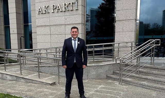 AK Parti Vezirköprü İlçe Başkanı Ali Faik Çamurcu görevinden istifa etti