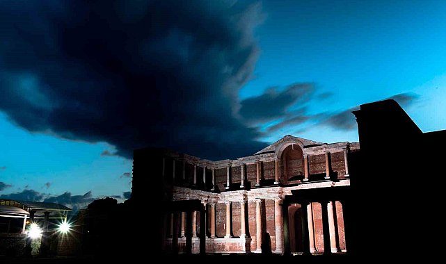 AK Parti'li Mücahit Arınç: "Gözbebeğimiz Sardes artık dünya mirası"