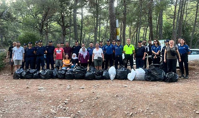 Akyaka'da yangın farkındalığı ve çevre temizliği etkinliği