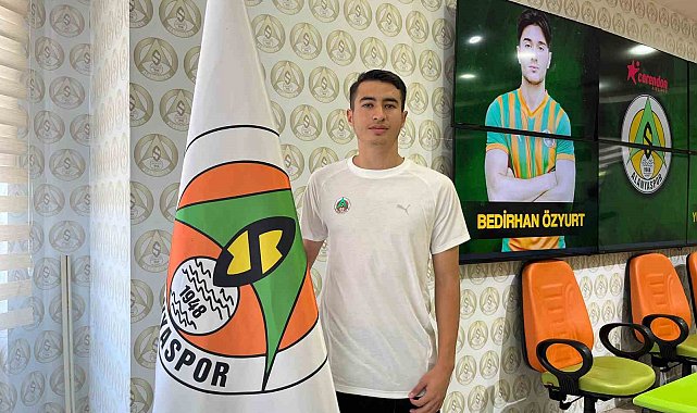 Alanyaspor, iki yerli oyuncu ile sözleşme imzaladı