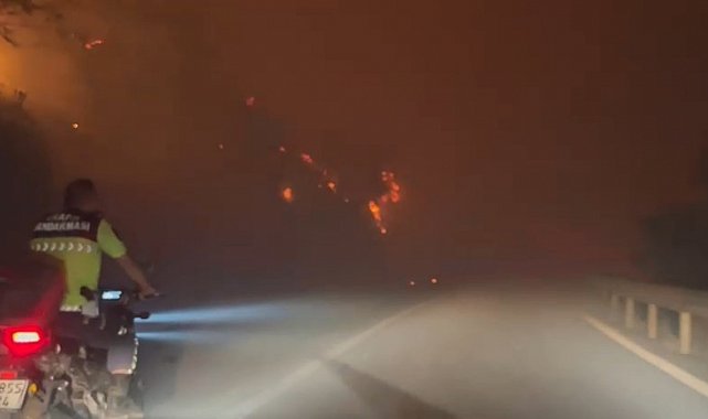 Alev kapanından kaçış anı kamerada... Jandarma ve basın mensupları yangında mahsur kaldı