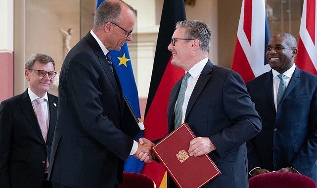 Almanya ile İngiltere arasında dostluk anlaşması