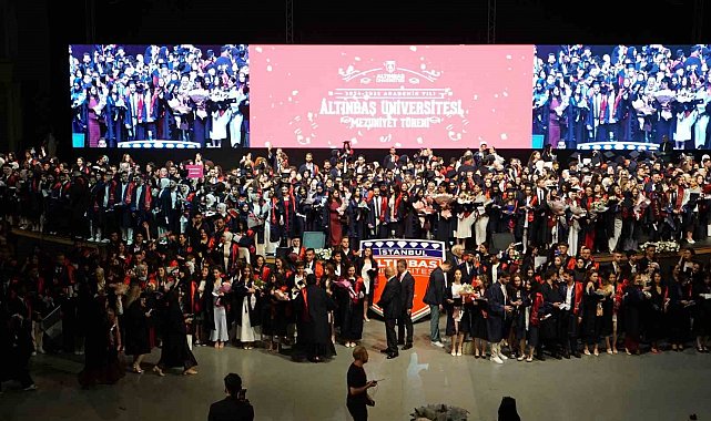 Altınbaş Üniversitesi 2024-2025 Akademik Yılı Mezuniyet Töreni düzenlendi