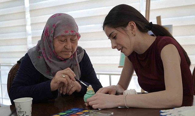 Alzheimer ve Demans hastaları etkinliklerle hayata tutunuyor