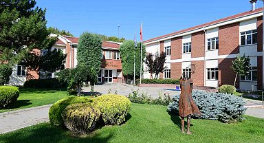 Anadolu Üniversitesi EMYO mezun istihdamında başı çekiyor