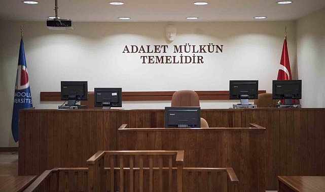 Anadolu Üniversitesi Hukuk Fakültesi, Türk adalet sistemine nitelikli mezunlar kazandırıyor