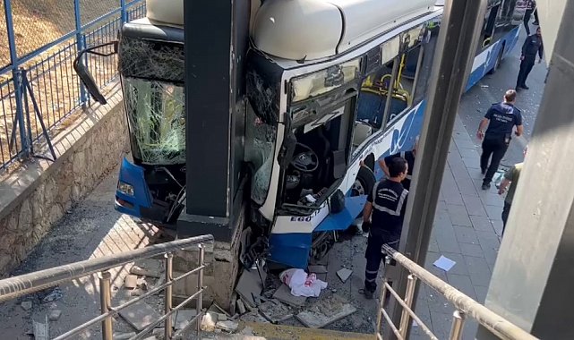 Ankara'nın Keçiören ilçesinde bir EGO otobüsü kaza yaptı. Kazada çok sayıda yaralı olduğu belirtildi.
