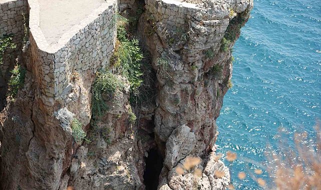 Antalya falezlerinde bazı bölgelerin koruma statüsü değiştirildi