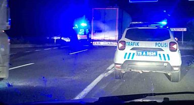 Ardahan'da iki otomobil çarpıştı: 4 yaralı