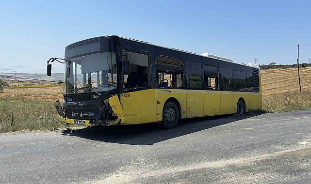 Arnavutköy'de İETT otobüsü ile otomobil kafa kafaya çarpıştı: 1 ölü