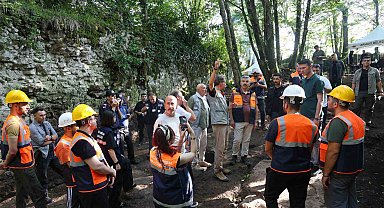 Artvin Valisi Ergün, Ciha Kalesi'ndeki kazı çalışmalarını inceledi
