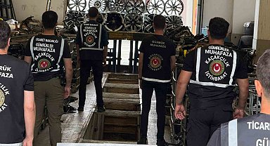 Artvin'de 32 milyon liralık kaçak oto yedek parçası ele geçirildi