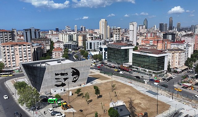 Ataşehir'e 12 bin metrekarelik yeni meydan kazandırılıyor