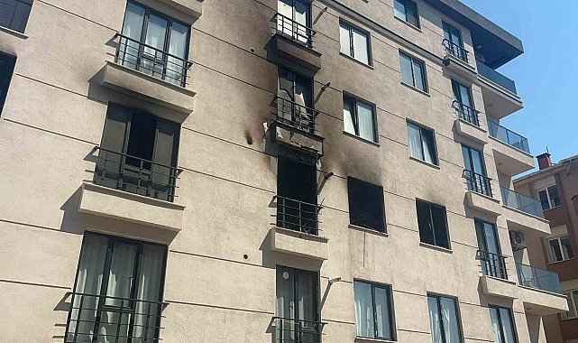 Avcılar'da yangın: 1'i ağır 3 yaralı