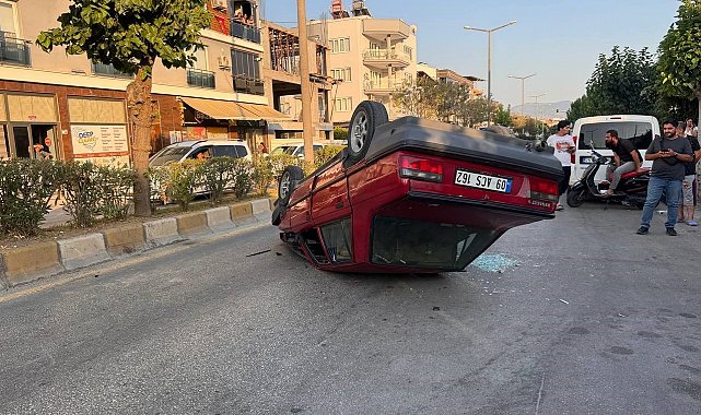 Aydın'da 15 yaşındaki gencin kullandığı otomobil takla attı
