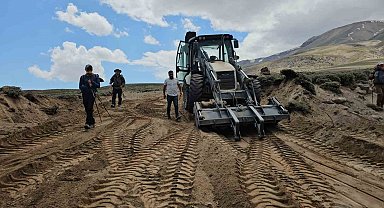 Aydınlar Belediyesinden dağcılar için Süphan Dağı'nda yol çalışması