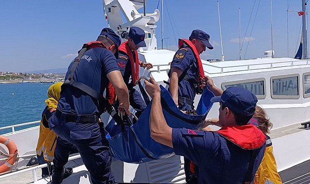 Ayvalık açıklarında gezi teknesindeki yaralı şahıs tıbbi tahliye ile kurtarıldı