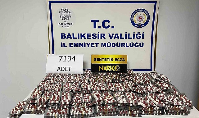 Ayvalık'ta 3 uyuşturucu satıcısı tutuklandı