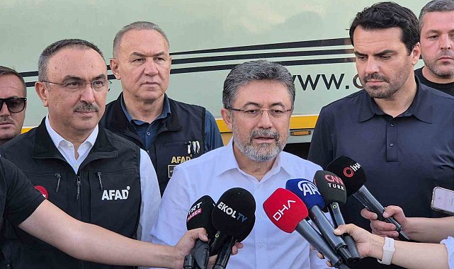 Bakan Yumaklı: "Şarköy'deki yangında 22 kişi hastanelik oldu, bin 320 kişi tahliye edildi"