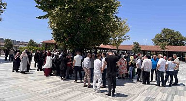 Bakan Yumaklı'nın kayınvalidesi son yolculuğuna uğurlandı