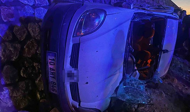 Balıkesir'de zincirleme trafik kazası: 1 ölü, 4 yaralı