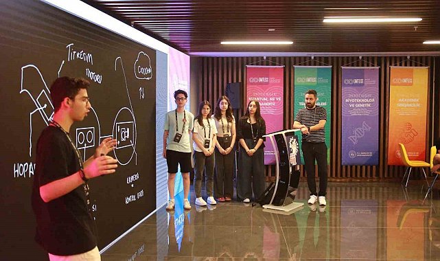 Başarılı gençler teknoloji ve akademik girişimcilik kampında buluştu