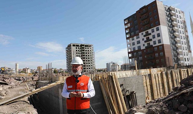 Başkan Çolakbayrakdar: "Kentsel dönüşümle ilçeye yeni bir hüviyet kazandırıyoruz"
