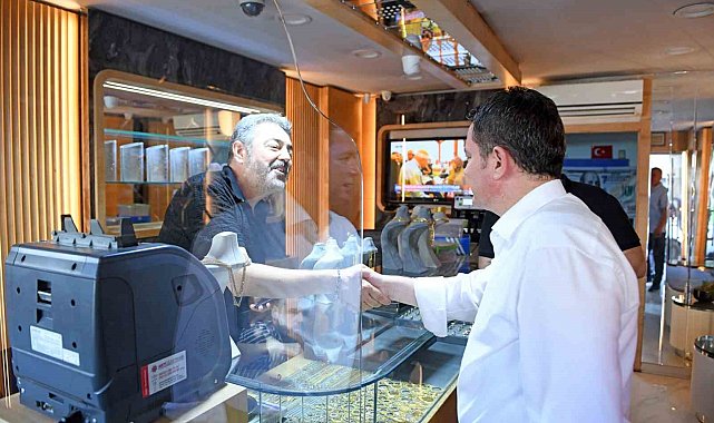 Başkan Erkan Aydın Küçükbalıklı'da vatandaşla buluştu