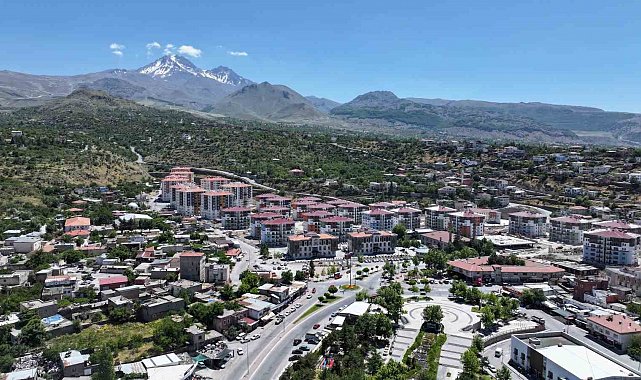 Başkan Özdoğan: "Hacılar'da konforlu ve güvenli yaşam için kararlılıkla çalışıyoruz"