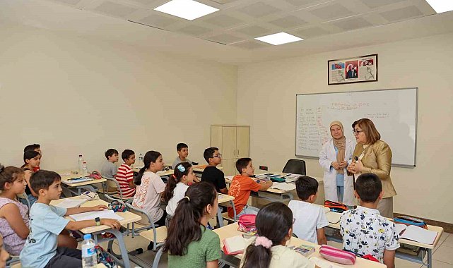 Başkan Şahin, yaz okullarından faydalanan çocuklar ile bir araya geldi