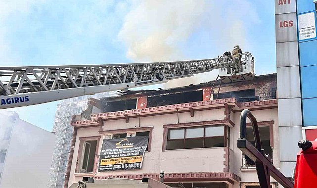 Başkentte metruk bir binada yangın çıktı