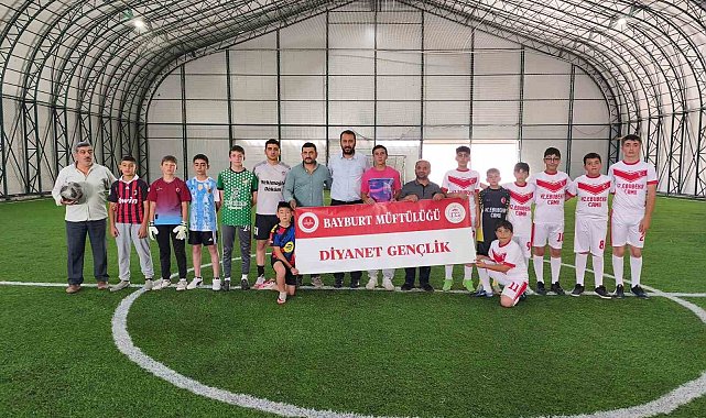 Bayburt'ta 'Yaz Kur'an Kursları Arası Futbol Turnuvası' başladı