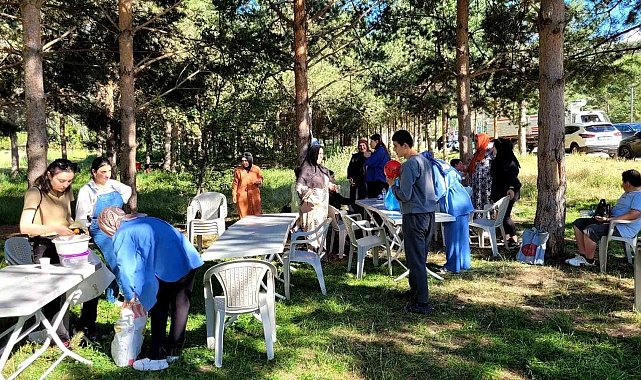 Bayburt'ta otizmli çocuklar ve ailelerine yönelik piknik etkinliği düzenlendi