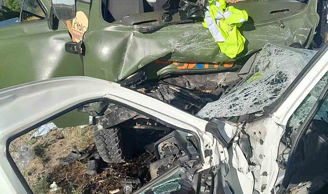 Bayburt'ta trafik kazası: 2 ölü, 6 yaralı