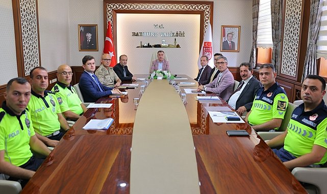 Bayburt'ta ulaşımda yaşanan sorunlar toplantıda ele alındı