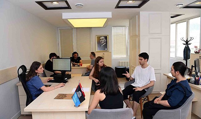 Beşiktaş Belediyesi'nden YKS öğrencilerine ücretsiz tercih danışmanlığı