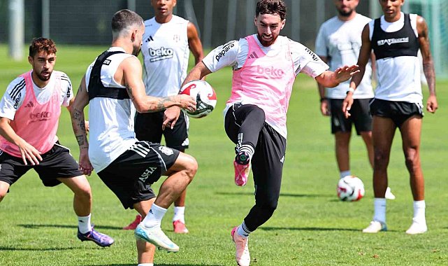 Beşiktaş, günü iki antrenmanla tamamladı
