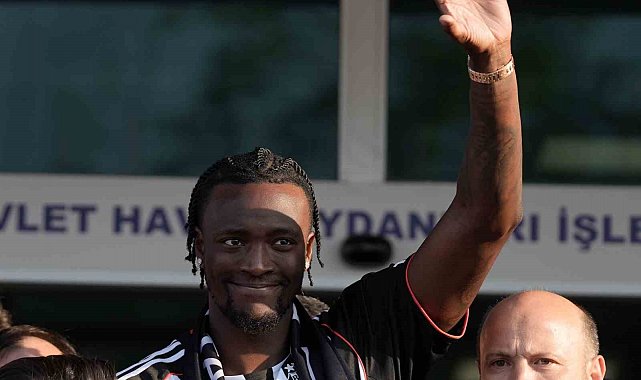 Beşiktaş'ın yeni transferi Tammy Abraham, İstanbul'a geldi