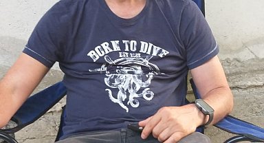 Besle kargayı, dostun olsun