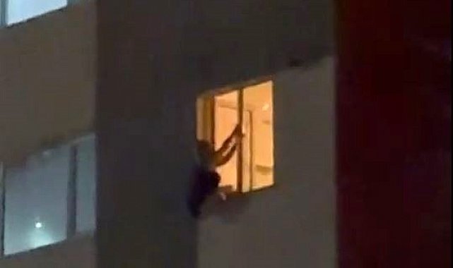 Beylikdüzü'nde bir kadın, kızına intihar mesajı atıp kendisini camdan aşağıya attı