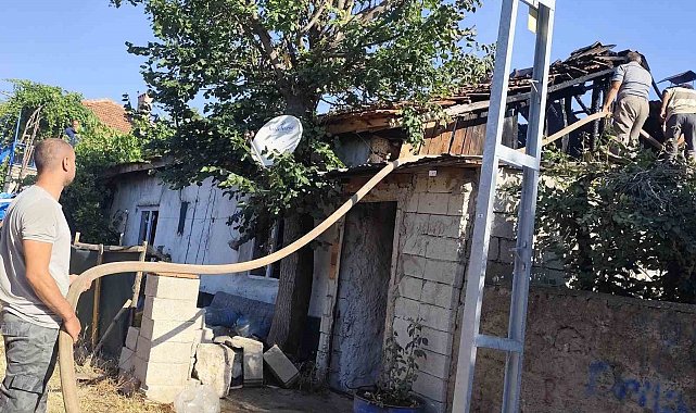 Beyşehir'de korkutan ev yangını