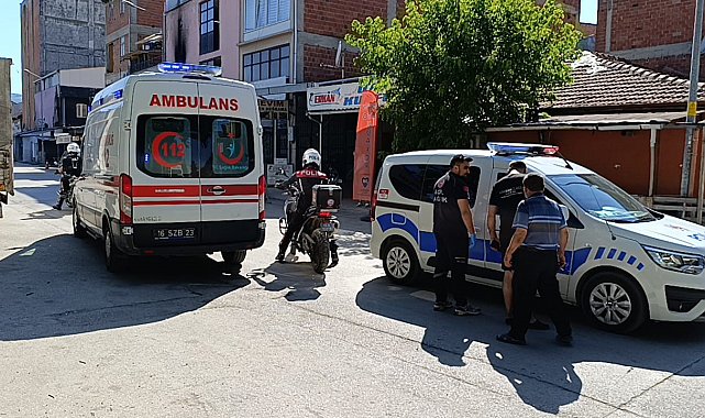 Bıçakla yaraladığı kocasını elektrikli bisiklet ile hastaneye götürdü