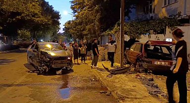 Bisikletli çocuğa çarpmamak için direksiyonu kırdı, park halindeki araca çarptı