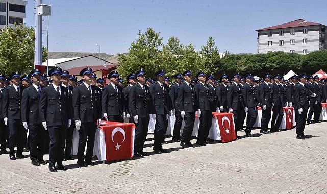Bitlis POMEM'den 213 yeni polis adayı mezun oldu