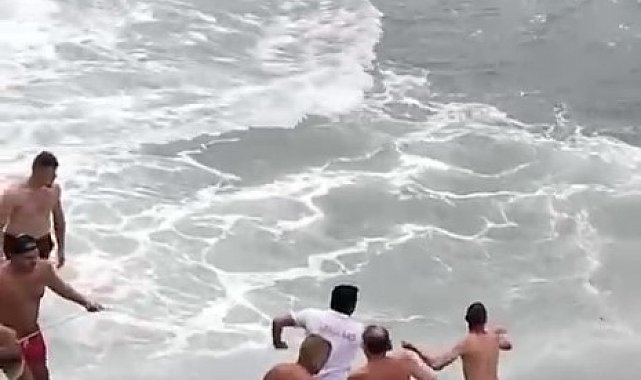 Boğulma tehlikesi geçiren genç için seferber oldular