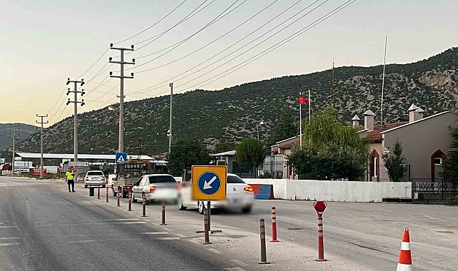 Burdur'da tarifesiz yolcu taşımacılığına yönelik denetimlerde 15 araç trafikten men edildi